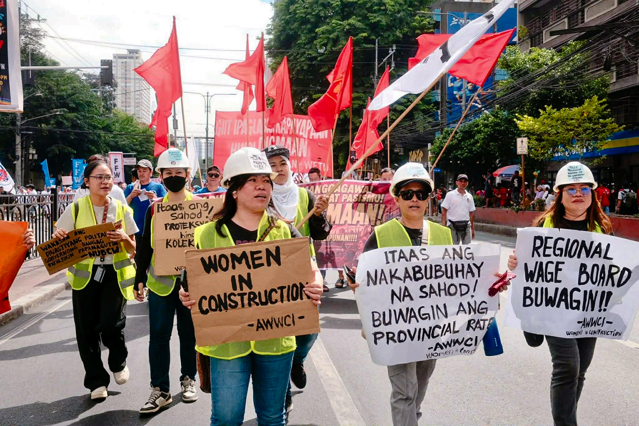 Deadly Collapse Sparks Protest in Angeles City